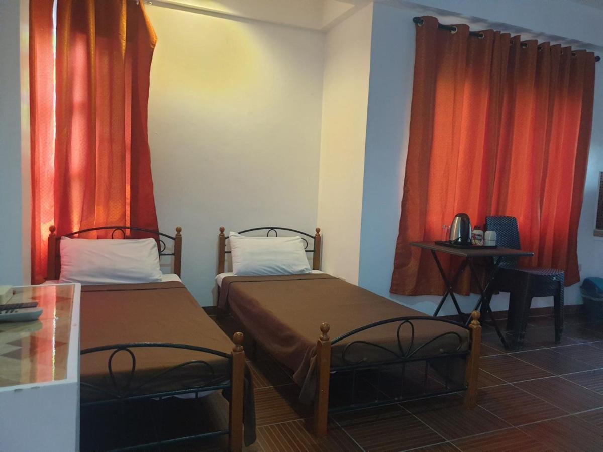 Palhi Resort Caticlan Exteriör bild